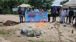 পদ্মায় কঠোর অভিযান: মা ইলিশ রক্ষায় প্রশাসনের টানা অভিযান শুরু