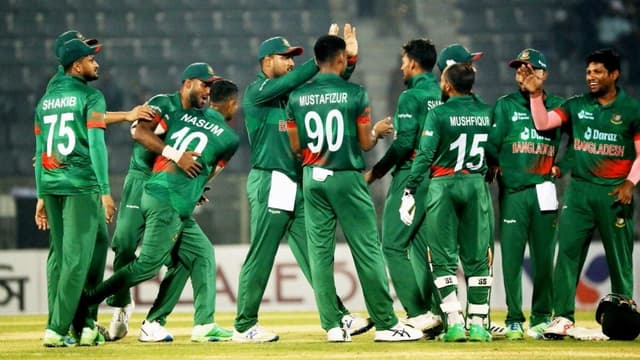 চমক নিয়ে এশিয়া কাপের জন্য ১৬ সদস্যের দল ঘোষণা