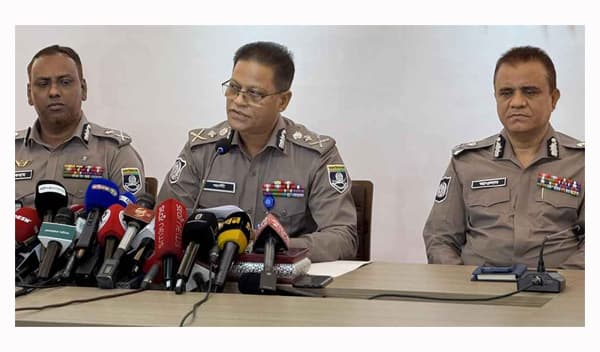 হাদি হত্যার আসামি ফেরাতে কূটনৈতিক উদ্যোগ চলছে: আইজিপি