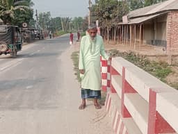 সন্তানের মৃত্যুতে বাবা শোকে পাথর, পরিবারের ভবিষ্যৎ অন্ধকার