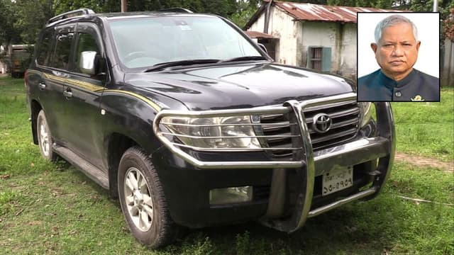 সাবেক প্রতিমন্ত্রীর কোটি টাকার গাড়ি জব্দ, চালকসহ আটক