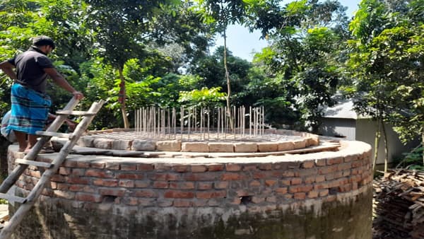 অর্থাভাবে ৬ বছর ধরে থেমে আছে গোয়ালন্দে স্মৃতিস্তম্ভ নির্মাণ কাজ