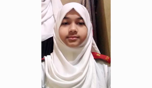 টেকনাফে প্রবাসীর মেয়ে সামিহা ট্যালেন্টপুল বৃত্তি পেয়েছে 