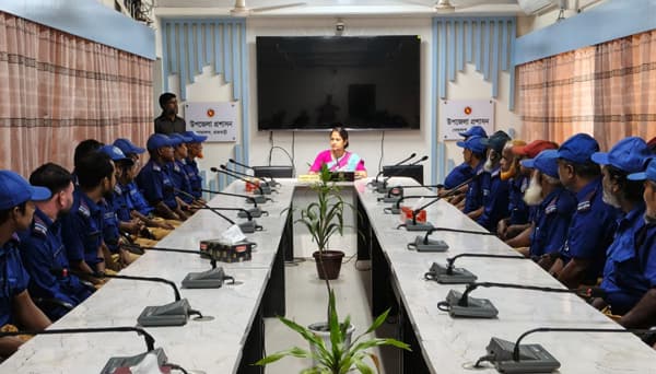 গোয়ালন্দে গ্রাম পুলিশের সাথে ইউএনও'র মতবিনিময় 