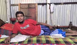 হাত-পা অবশ, মুখে শুধু আর্তি—"আমি বাঁচতে চাই"