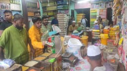 চাঁদাবাজদের বিরুদ্ধে গণজোয়ারে শাকিল উজ্জামান