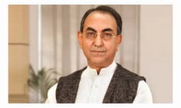 হাদিকে দেখতে ঢামেকে মির্জা আব্বাস