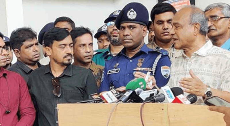 ঈদযাত্রায় কঠোর নজরদারি, কালোবাজারি নির্মূল-স্বরাষ্ট্র উপদেষ্টা
