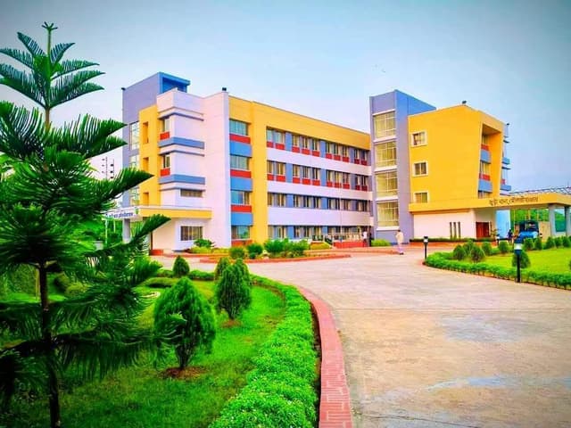 বাবাকে খুন করে হাসপাতালে লাশ রেখে ছেলে উধাও