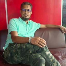 নলছিটিতে স্বাস্থ্য কমপ্লেক্সে হুমকির অভিযোগে ওষুধ কোম্পানির প্রতিনিধি বিপাকে
