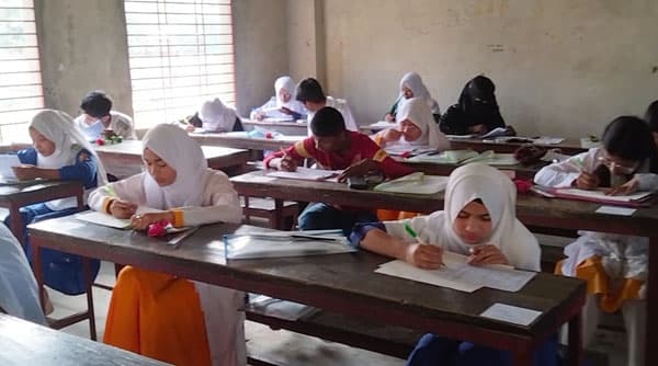 টেকনাফের হ্নীলা 'একাডেমি মেধা বৃত্তি' পরীক্ষা সম্পন্ন