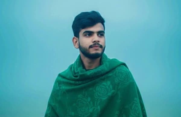 চিরকুট বেকারত্বের কথা লিখে উলিপুরে যুবকের আত্মহত্যা 