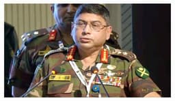 নির্বাচনে সবধরণের সহযোগিতার আশ্বাস সেনাপ্রধানের