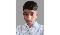 আম পাড়তে গিয়ে বিদ্যুতায়িত হয়ে মাদ্রাসা ছাত্রের মৃত্যু 