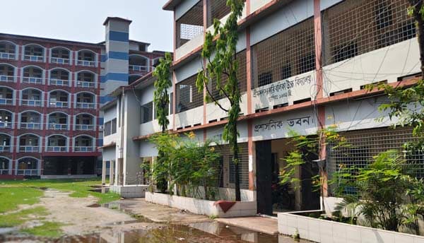 শ্রীমঙ্গলে শতবর্ষী সরকারি বালিকা বিদ্যালয়ে নেই একজন নারী শিক্ষকও