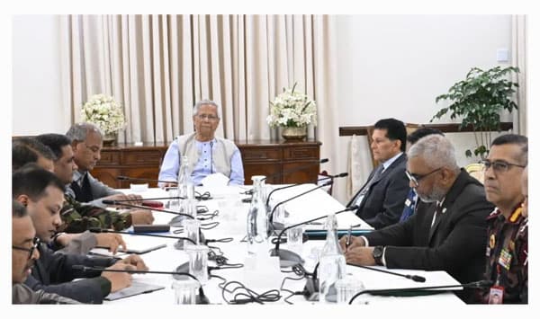 নির্বাচন সামনে, আইনশৃঙ্খলা স্বাভাবিক রাখতে কঠোর নির্দেশ ইউনূসের