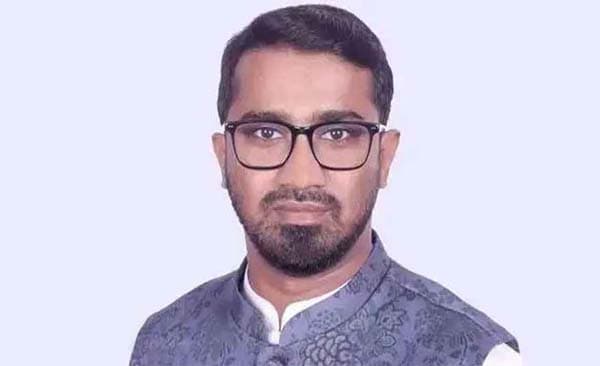 জনপ্রশাসনের প্রজ্ঞাপনে প্রধানমন্ত্রীর সহকারী হলেন রাশেদ খাঁন