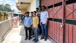জামালপুরে ভুয়া কলেজের ফাঁদে ১৭ শিক্ষার্থী, পরীক্ষা থেকে বঞ্চিত
