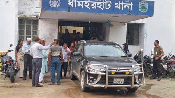 প্রশ্ন ট্রাংক কেলেঙ্কারিতে ওসি সহ ৬ পুলিশ প্রত্যাহার