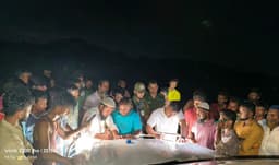 কুয়াকাটায় অবৈধ বালু উত্তোলনে জরিমানা ও কারাদণ্ড