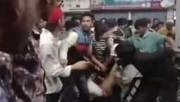 সন্তানকে ঘুরাতে গিয়ে অপহরণ সন্দেহে গণপিটুনির শিকার