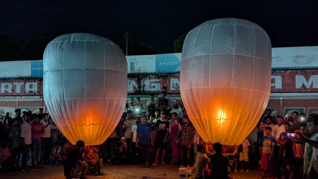 কুয়াকাটায় নানা ধর্মীয় অনুষ্ঠানের মধ্যেদিয়ে শেষ হয়েছে প্রবারণা পুর্নিমা উৎসব