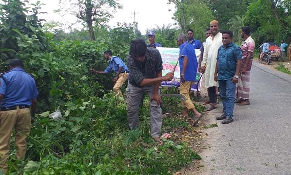পাঁচবিবিতে পরিষ্কার-পরিচ্ছন্নতা অভিযানের উদ্বোধন 