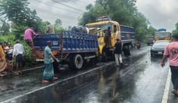 রাজবাড়ীতে একই দিনে তিন সড়ক দুর্ঘটনায় নিহত ১, আহত ১০