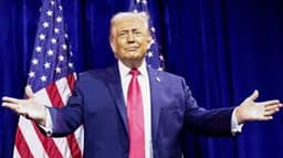 নিজেকে ভেনেজুয়েলার প্রেসিডেন্ট ঘোষণা ট্রাম্পের