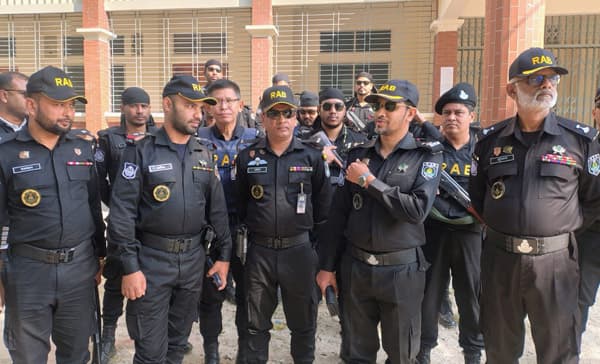 রাজবাড়ীর ভোটকেন্দ্রে ড্রোন নজরদারিতে র‍্যাব-১০