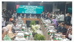 শান্তিপূর্ণ নির্বাচন নিশ্চিতে উচ্চপর্যায়ের বৈঠকে ইসি