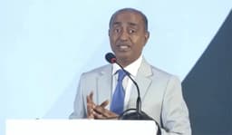 প্রবাসীদের স্বার্থরক্ষায় বিশেষ আদালত গঠনের উদ্যোগ নিচ্ছে সরকার
