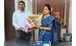 গোয়ালন্দে নবাগত ইউএনও সাথী দাসের যোগদান