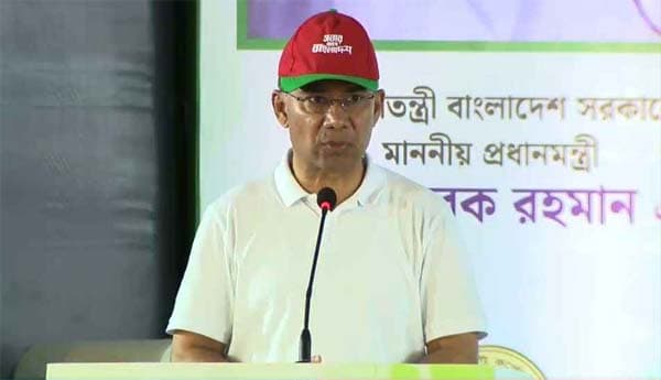 মাজার জিয়ারত শেষে সুধী সমাবেশে যোগ দিলেন প্রধানমন্ত্রী