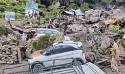 মেঘ বিস্ফোরণে কাশ্মীরে মৃত্যু-ভয়াবহতার ঝড়, মৃত বেড়ে ৪৬