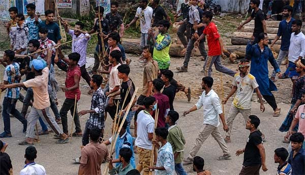 সরাইলে সংঘর্ষ থামলেও ক্ষতিগ্রস্ত ব্যবসায়ীদের দুর্ভোগ কাটেনি