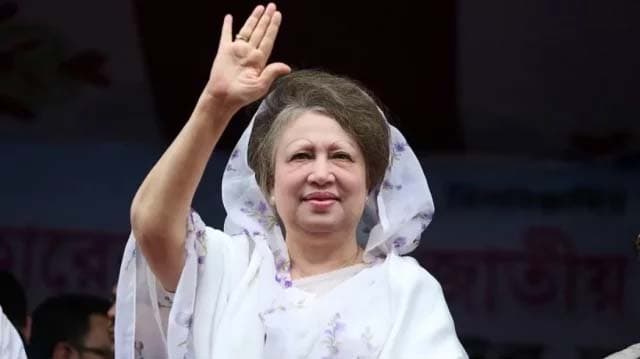 নির্বাচনী প্রচারণায় নামবেন খালেদা জিয়া, প্রস্তুত বুলেটপ্রুফ গাড়ি
