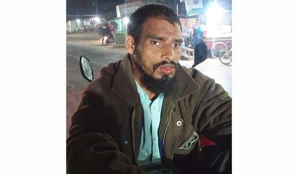 পাঁচবিবিতে মোবাইল চুরির অভিযোগে প্রতিবন্ধী ব্যক্তিকে নির্যাতন