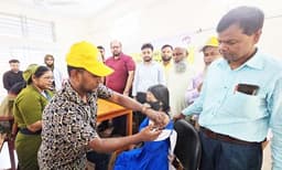 গোয়ালন্দে প্রথম দিনে ৩৫৬ শিক্ষার্থীকে টাইফয়েড টিকা প্রদান 