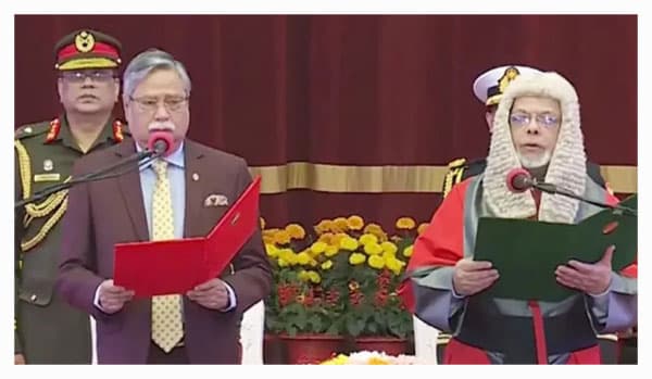 বাংলাদেশের ২৬তম প্রধান বিচারপতি হিসেবে শপথ নিলেন বিচারপতি জুবায়ের রহমান চৌধুরী