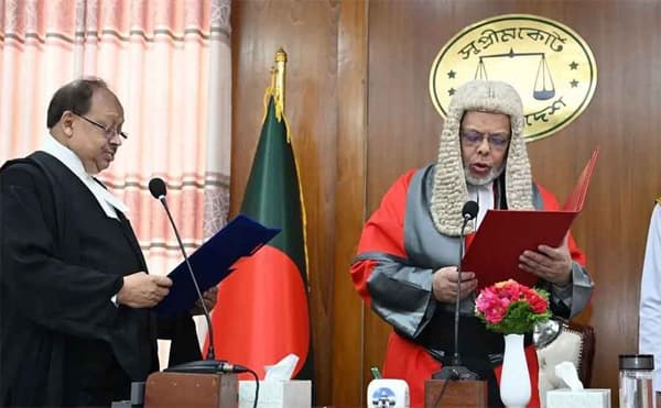 আপিল বিভাগের নবনিযুক্ত বিচারপতি হাবিবুল গনির শপথ