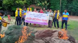 ঝালকাঠিতে যৌথ অভিযানে ২২ হাজার মিটার অবৈধ জাল জব্দ