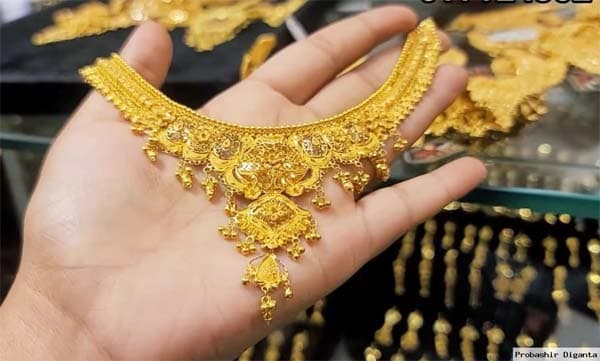 দেশে আবারও বাড়লো সোনার দাম, ইতিহাস ব্রেক
