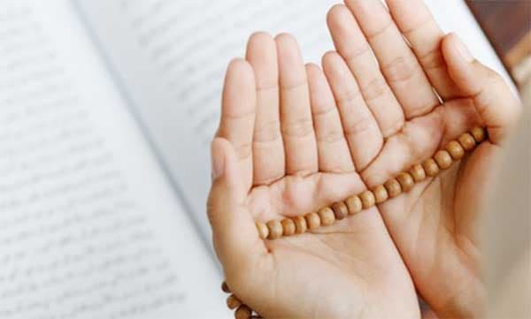 মৃত ব্যক্তির জন্য করণীয় কিছু আমল