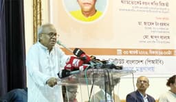 সত্য প্রকাশে সাংবাদিকদের মাথা নত করা উচিত নয়: রিজভী