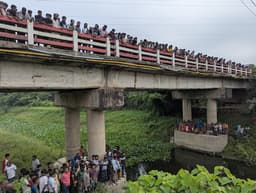 নিখোঁজের একদিন পর নদীতে মিলল ইজিবাইক চালকের লাশ