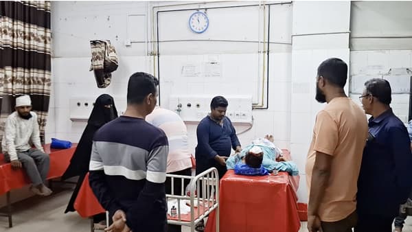 দ্বিতীয় বিয়ের কারণ জানতে চাইতেই হামলা, নারীসহ আহত ৪