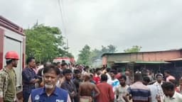 পায়রা বিদ্যুৎকেন্দ্রের শ্রমিক সরবরাহ বিরোধে ব্যবসা প্রতিষ্ঠানে অগ্নিসংযোগ