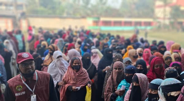 নারী ভোটারে মুখর নোয়াখালীর কেন্দ্রগুলো