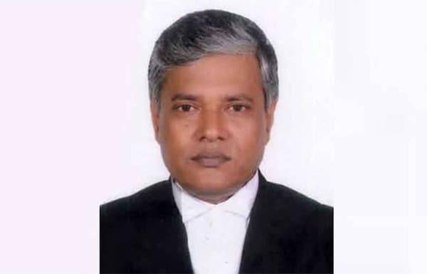 ডেপুটি অ্যাটর্নি জেনারেল বদিউজ্জামান তপাদারের পদত্যাগ